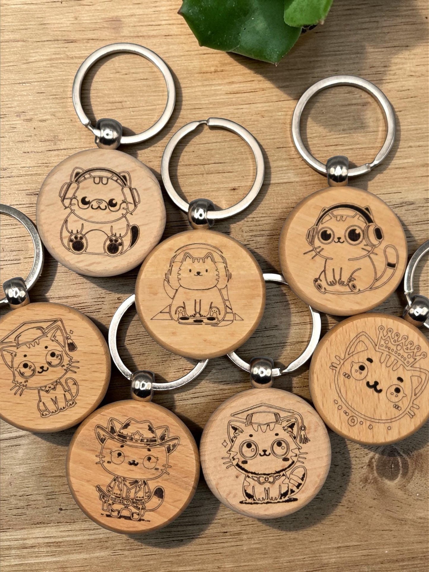 Laser Engraved Wooden Cat Keychain – Kawaii Charm for Cat Lovers